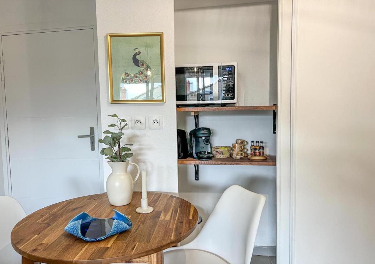 Appartement Confortable T2 Pour 4 Voyageurs, Parking Prive Et Terrasse